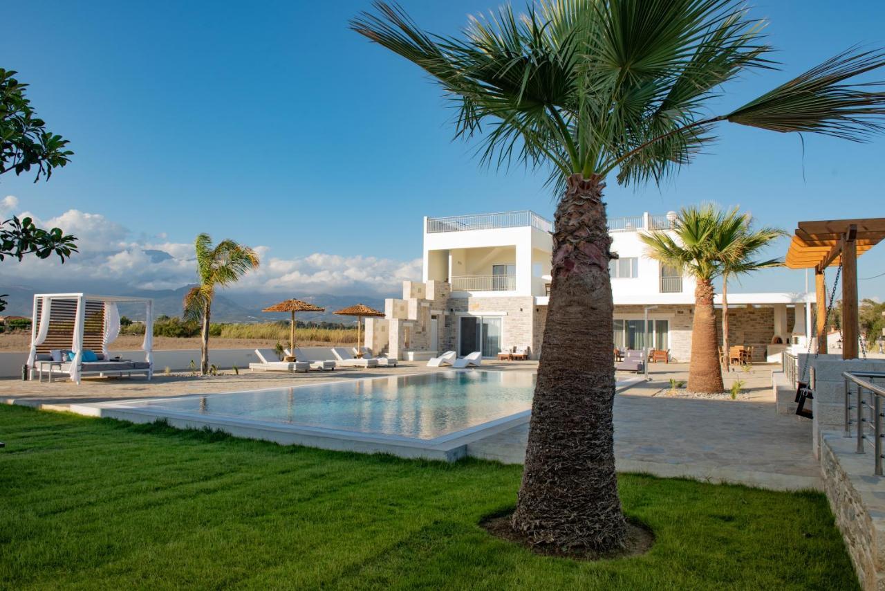 Villa Pnoe Seaside Kalamaki  Ngoại thất bức ảnh