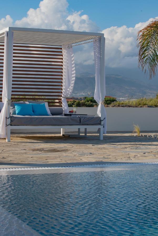 Villa Pnoe Seaside Kalamaki  Ngoại thất bức ảnh
