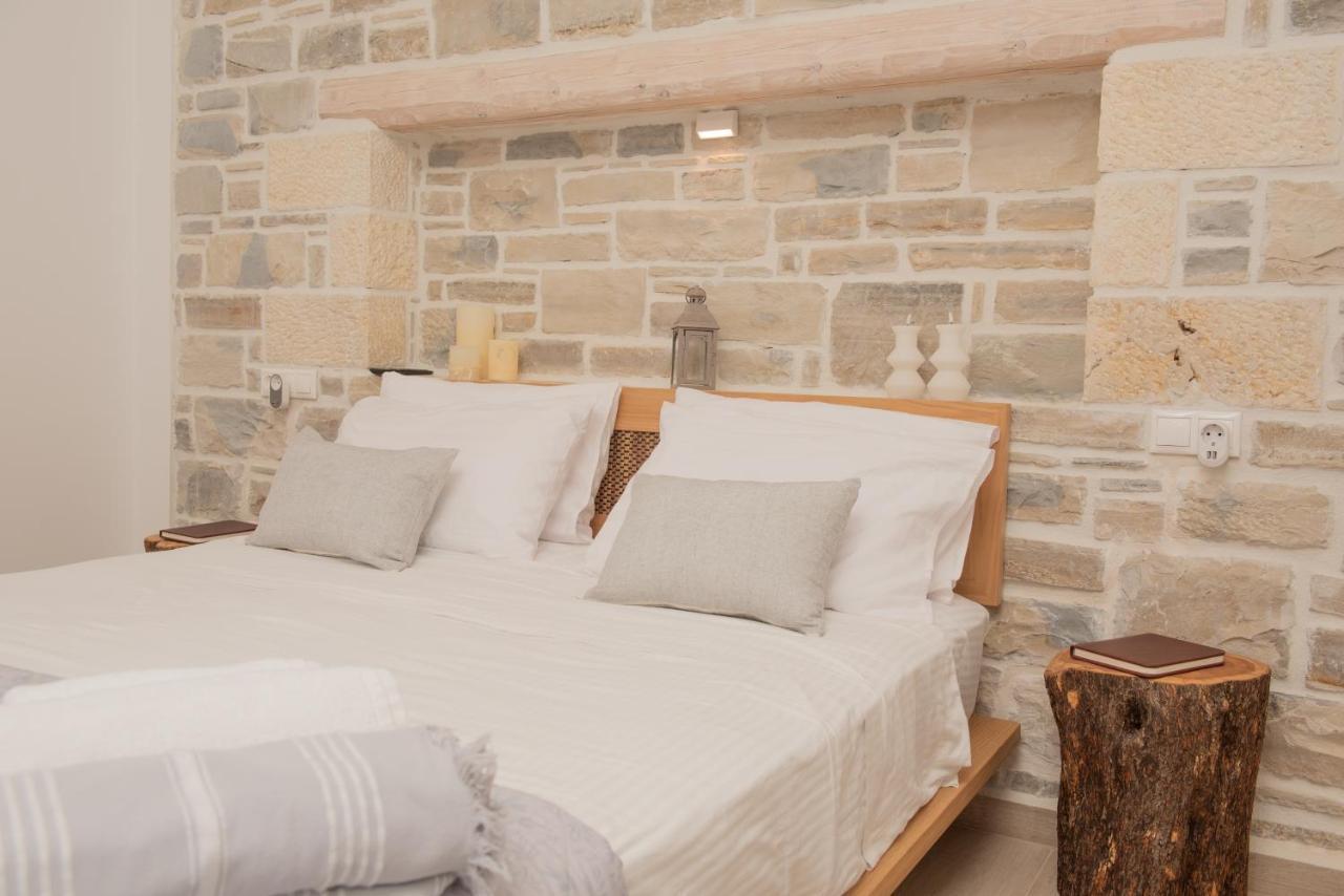 Villa Pnoe Seaside Kalamaki  Ngoại thất bức ảnh
