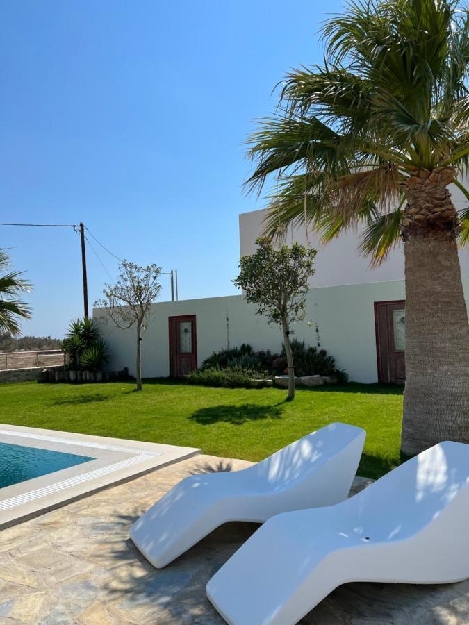Villa Pnoe Seaside Kalamaki  Ngoại thất bức ảnh